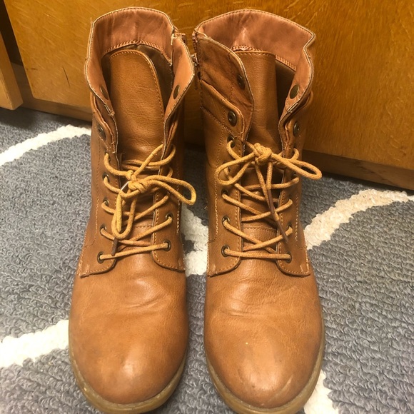 Ankle Length Brown Lace-Up Boots - Picture 2 of 7